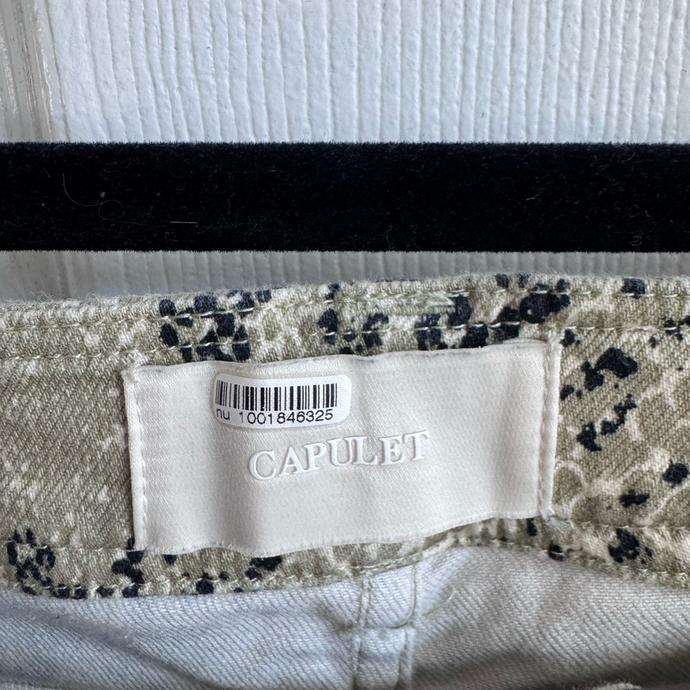 CAPULET • REVOLVE Graham Kick Flare Cropped Pants Python Denim Sz Large - Picture 3 of 7